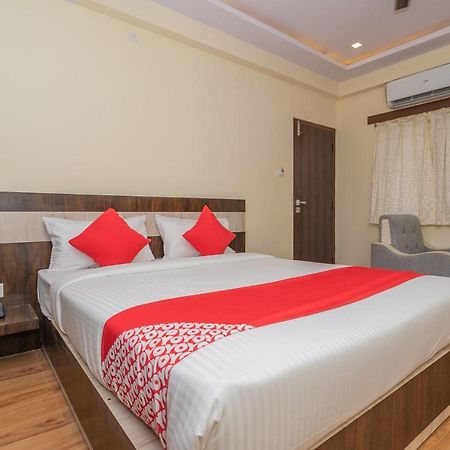 โอโย 36197 รอยัล วูด Hotel บังกาลอร์ ภายนอก รูปภาพ