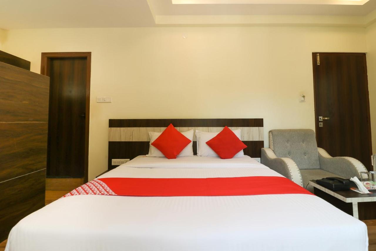 โอโย 36197 รอยัล วูด Hotel บังกาลอร์ ภายนอก รูปภาพ