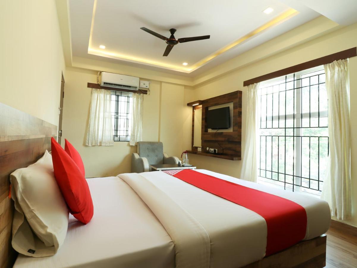 โอโย 36197 รอยัล วูด Hotel บังกาลอร์ ภายนอก รูปภาพ
